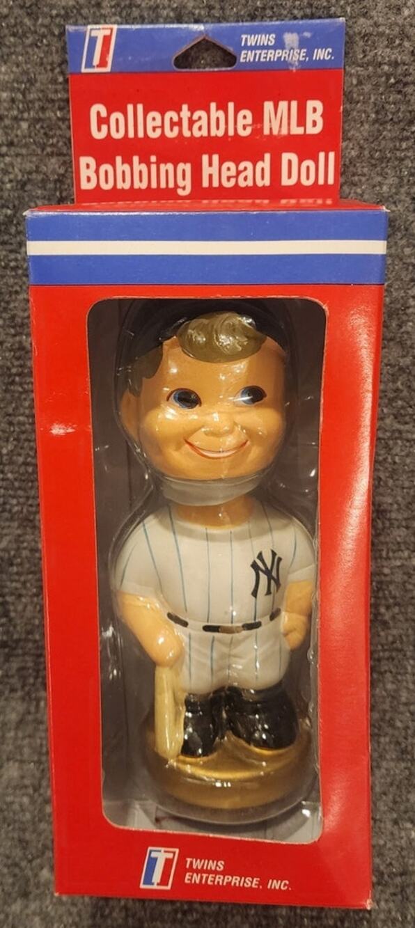 Twins Enterprise Vintage NY Yankees MLB Bobblehead Figure 7.25 In Box